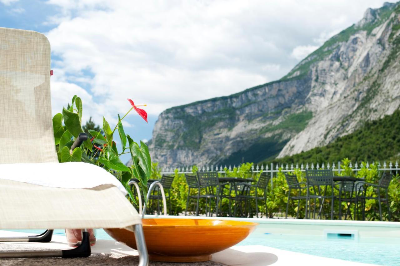 Hotel Ciclamino Pietramurata Exteriör bild